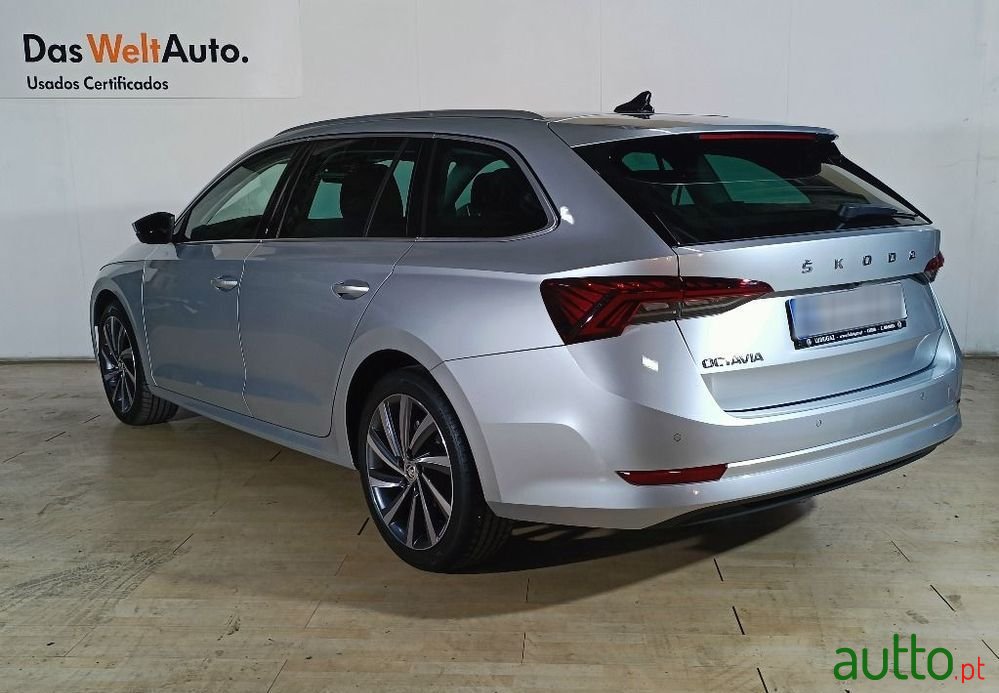 2023' Skoda Octavia Break photo #2