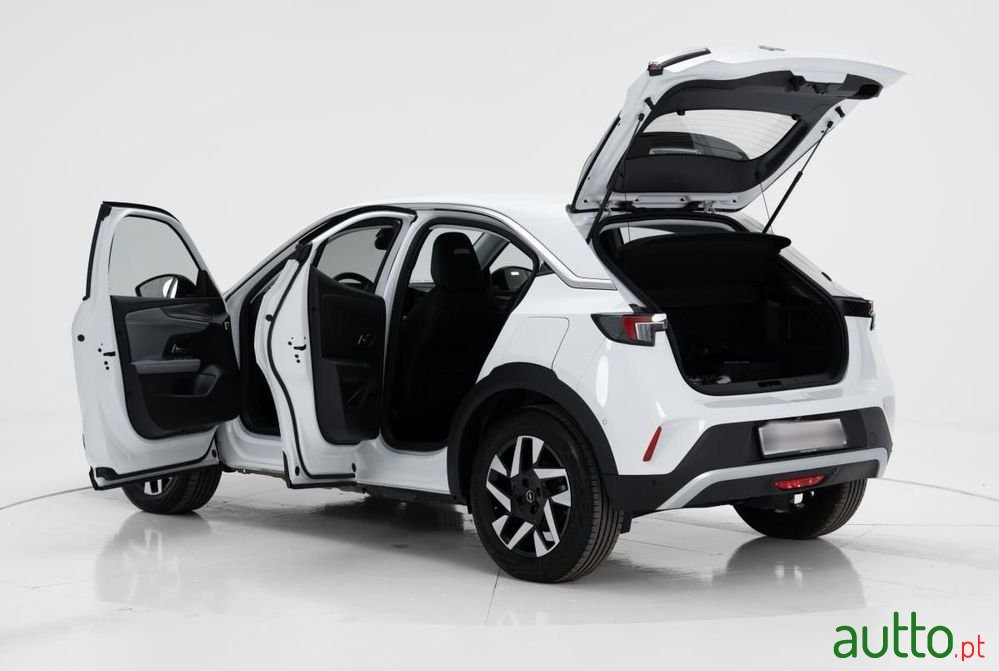 2022' Opel Mokka-e Elegance photo #5