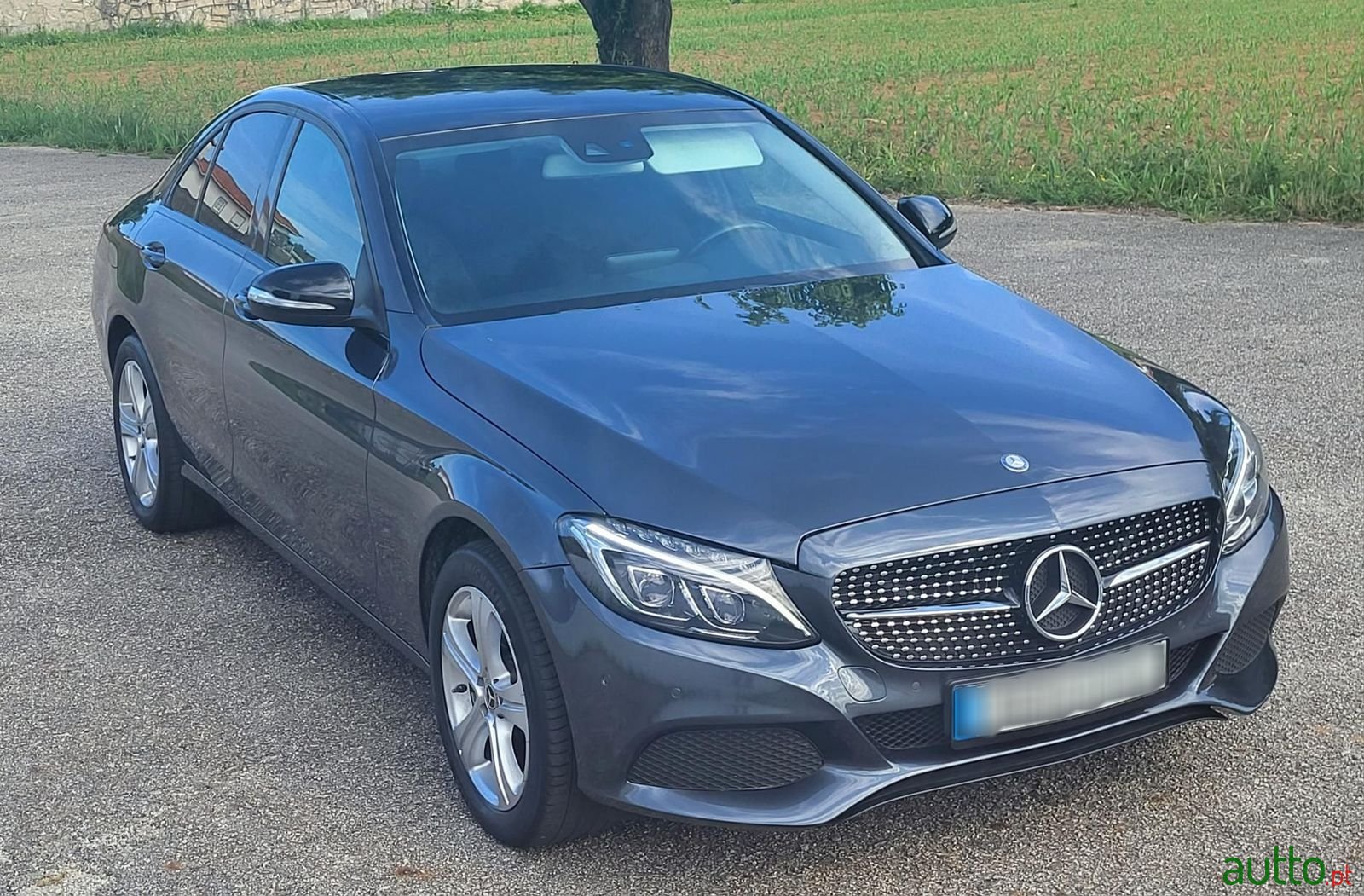 2015' Mercedes-Benz C-220 photo #1