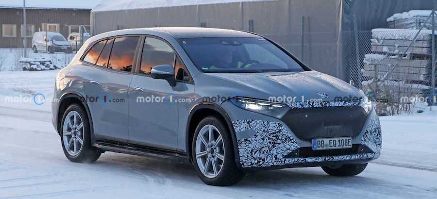 Mercedes-Maybach EQS SUV Looks Production Ready In Snowy Spy Shots