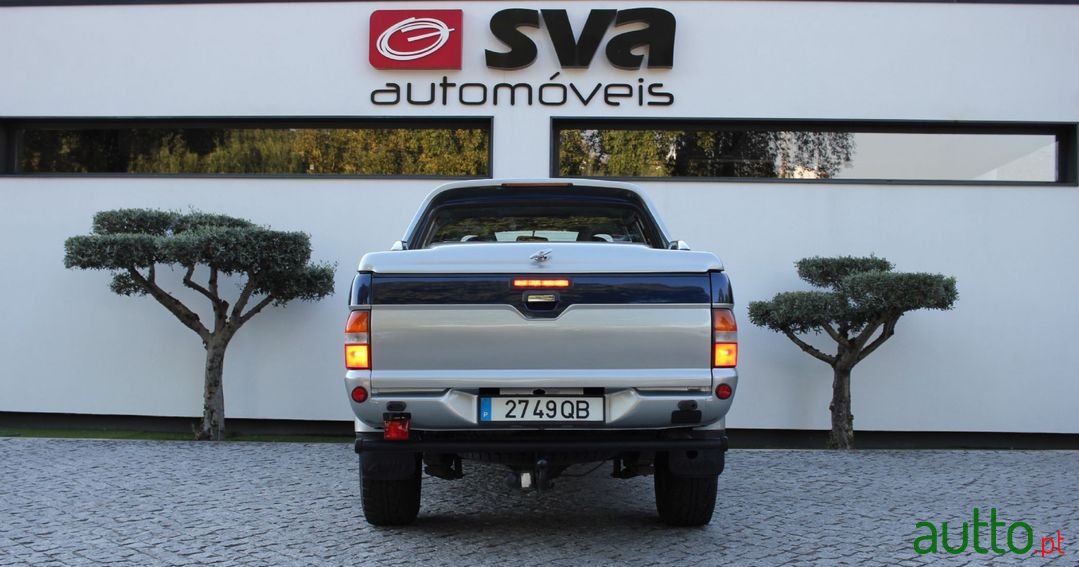 2000' Mitsubishi L200 photo #5