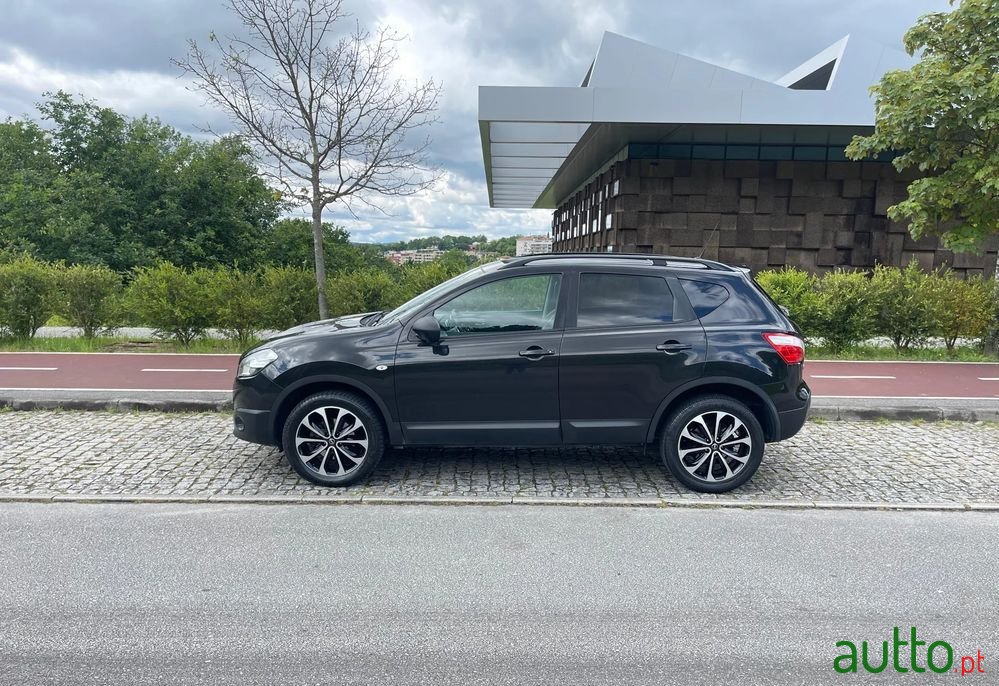 2013' Nissan Qashqai photo #1