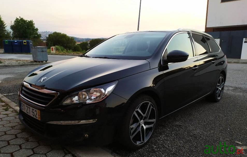 2014' Peugeot 308 Sw photo #2