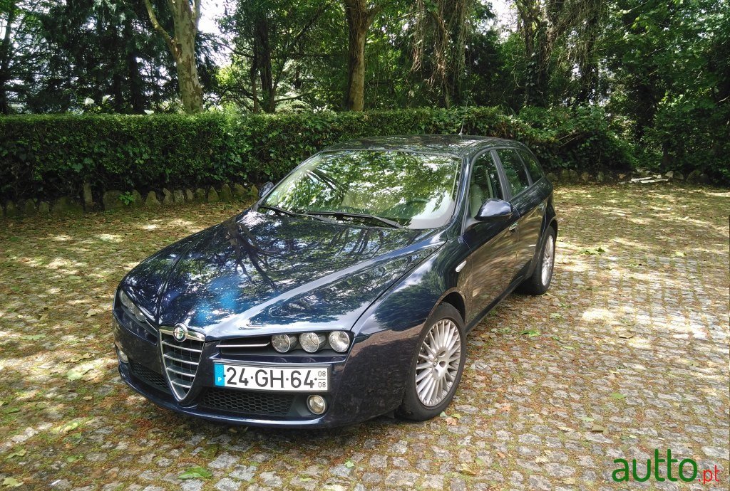 2008' Alfa Romeo photo #1