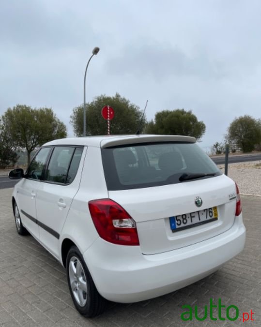 2008' Skoda Fabia photo #4
