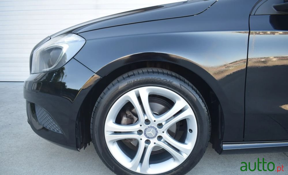 2014' Mercedes-Benz A 180 photo #5