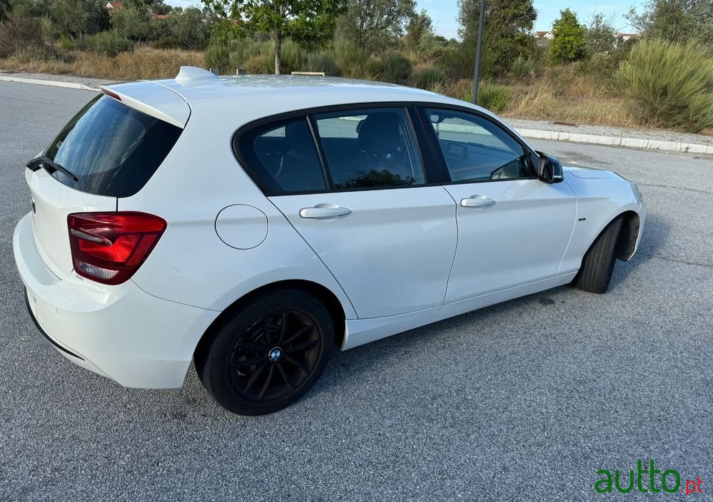 2013' BMW Série 1 D Line Sport photo #4