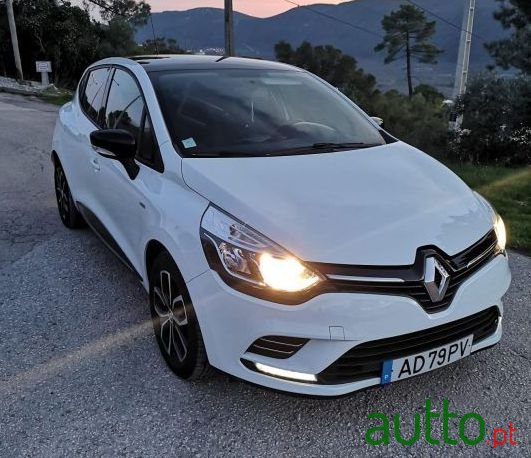 2017' Renault Clio photo #2