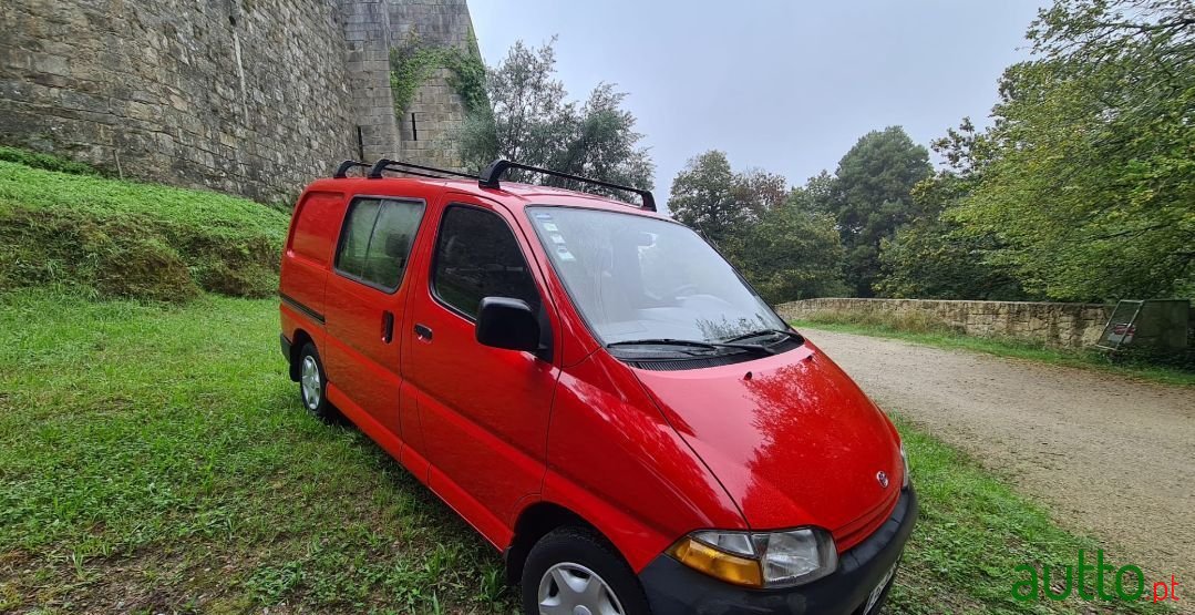 1998' Toyota Hiace photo #6