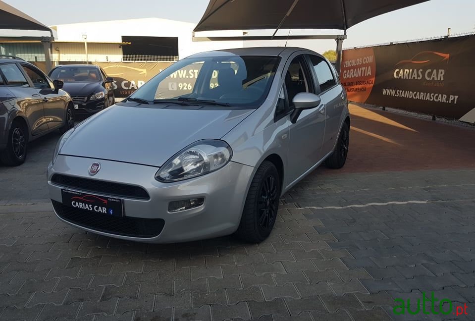 2013' Fiat Punto photo #1