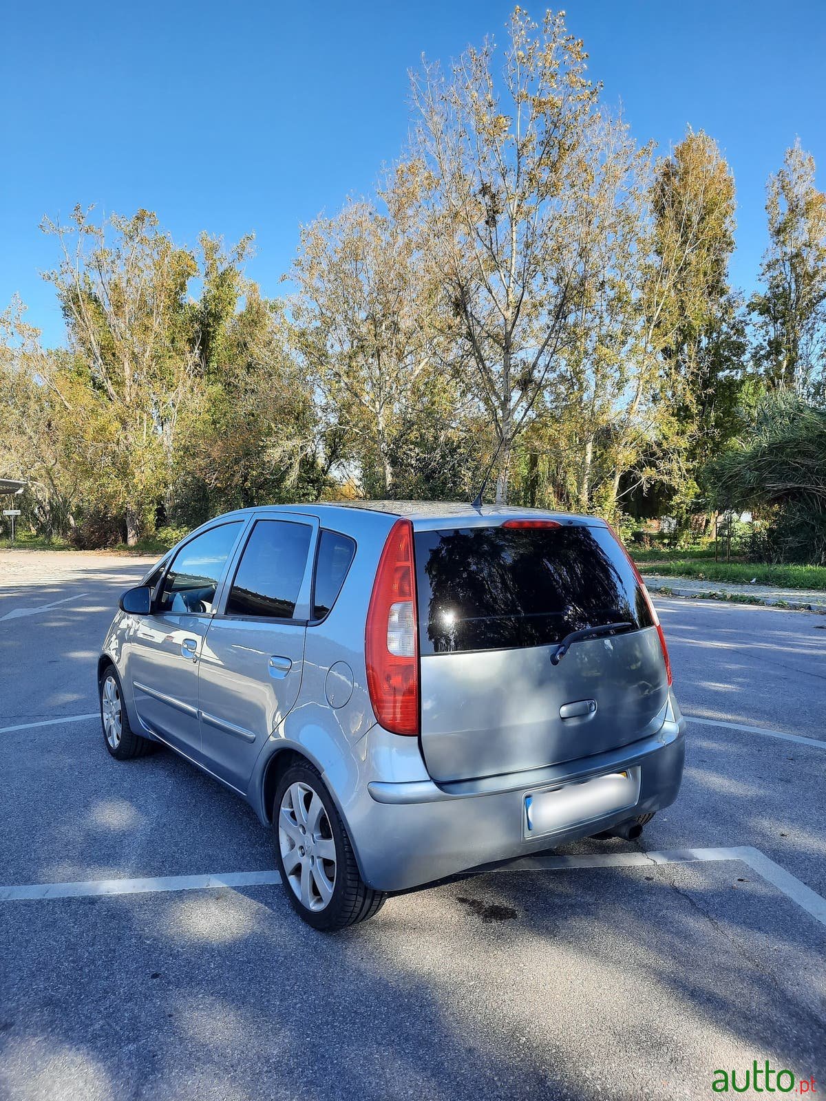 2004' Mitsubishi Colt Z30 photo #4