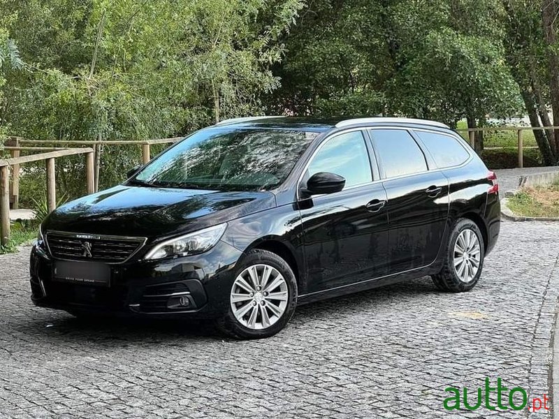 2020' Peugeot 308 Sw photo #1