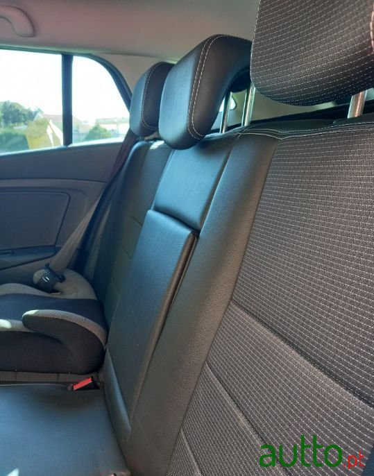 2013' Renault Megane Sport Tourer photo #5