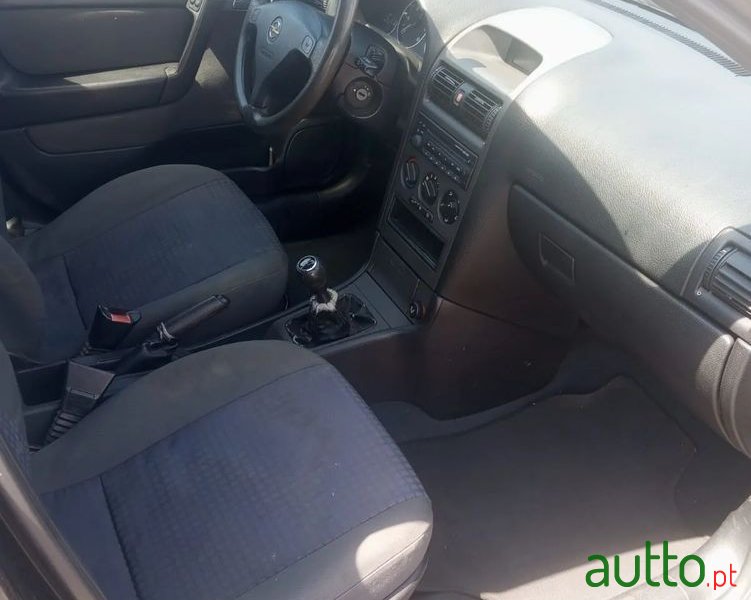 2002' Opel Astra 1.7 Dtl Club photo #3