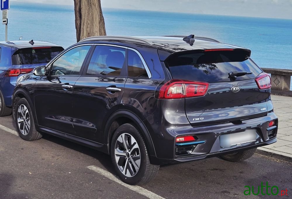 2020' Kia Niro Ev photo #2