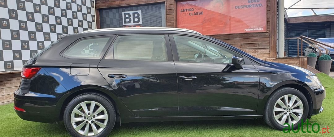 2017' SEAT Leon St photo #4