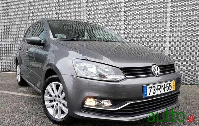 2016' Volkswagen Polo photo #1