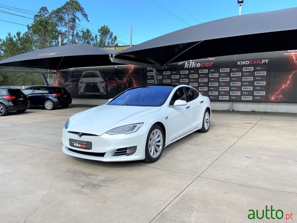 2017' Tesla Model S 75D photo #3