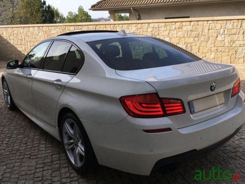 2011' BMW 520 D Pack M photo #1