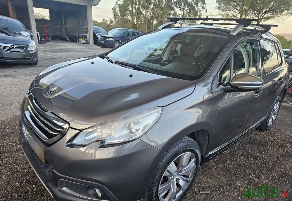 2015' Peugeot 2008 1.4 Hdi Allure photo #1