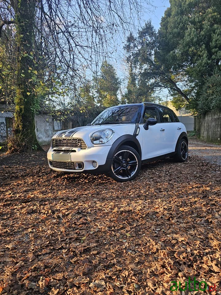 2011' MINI Countryman photo #7