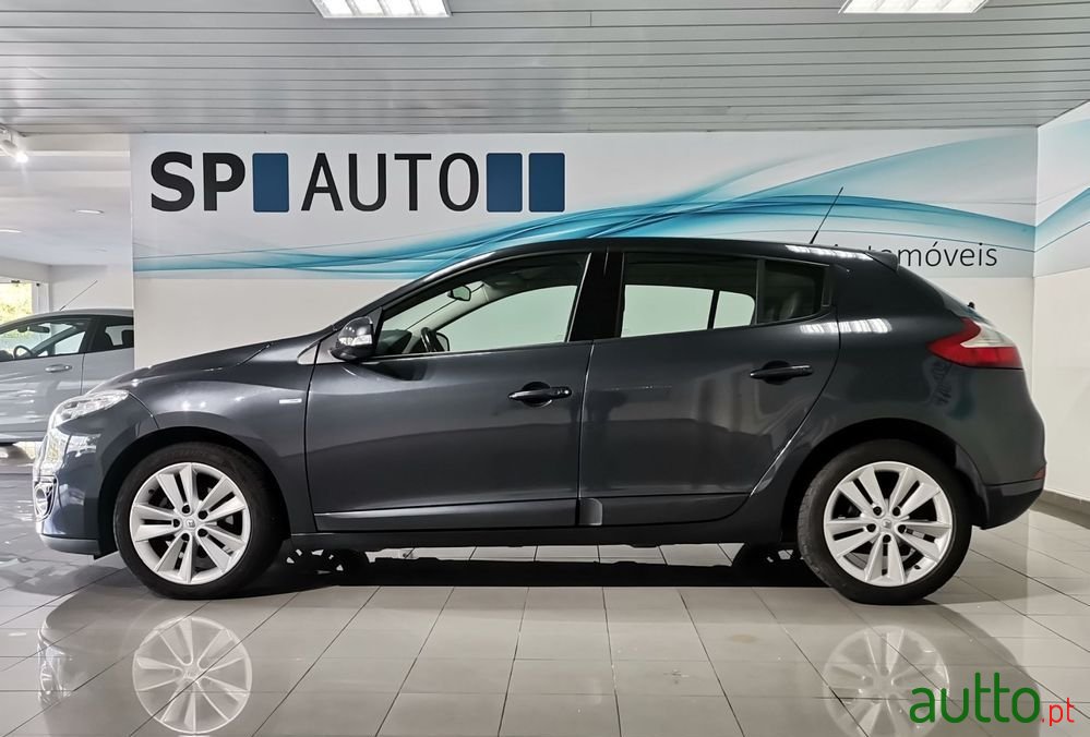 2013' Renault Megane 1.6 Dci Bose Edition photo #4