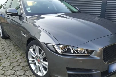 2017' Jaguar XE 2.0 D Prestige Aut.