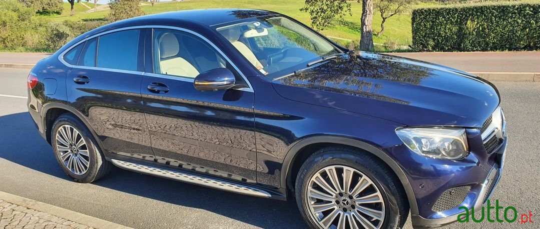 2018' Mercedes-Benz Glc-250 photo #6