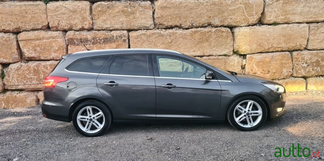 2016' Ford Focus Sw photo #5