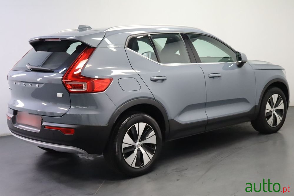 2022' Volvo Xc 40 photo #3