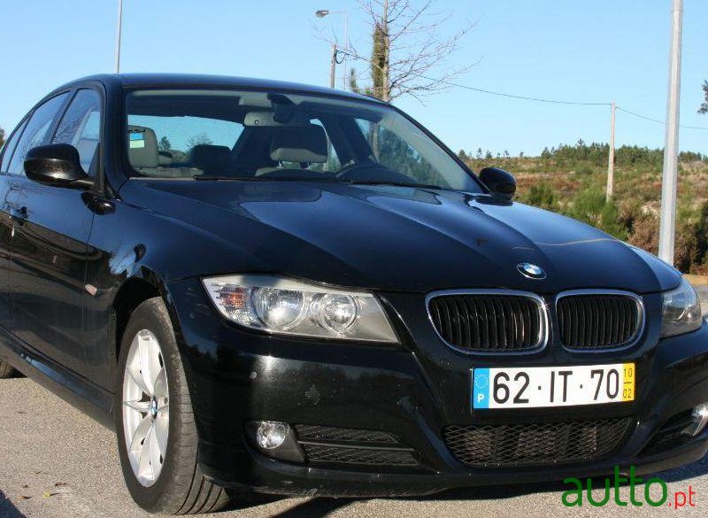 2010' BMW 320 Lci photo #2