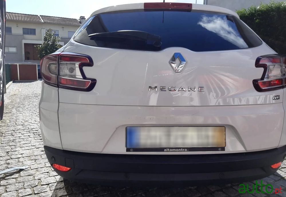 2013' Renault Mégane Sport Tourer photo #3