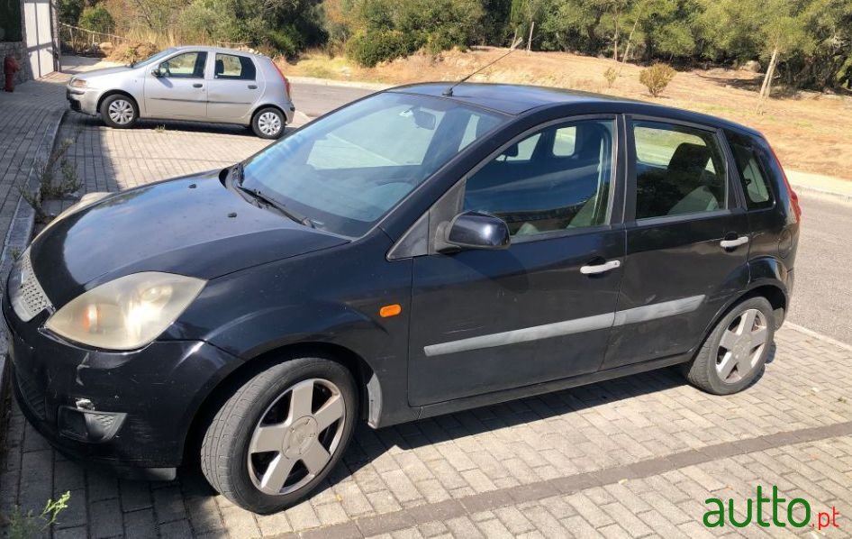 2007' Ford Fiesta photo #3