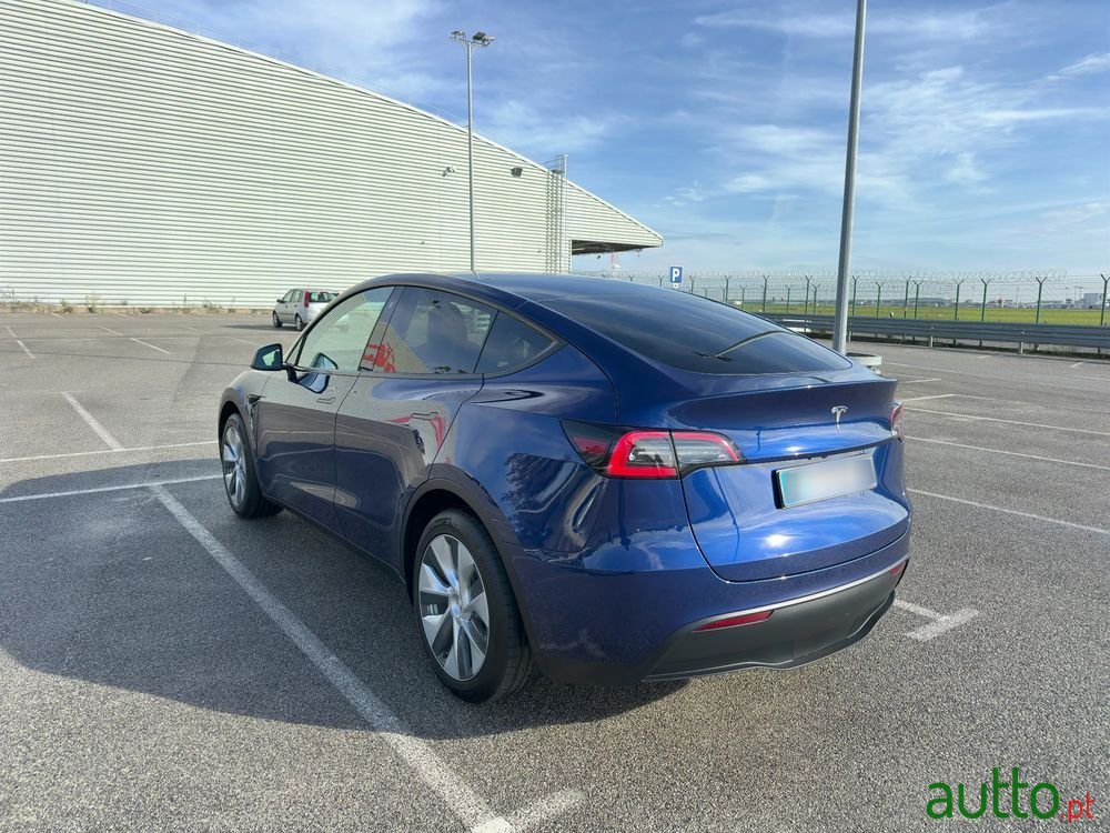 2023' Tesla Model Y photo #6