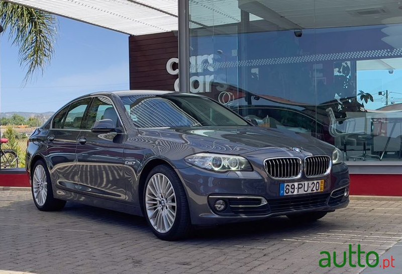2015' BMW 520 photo #6