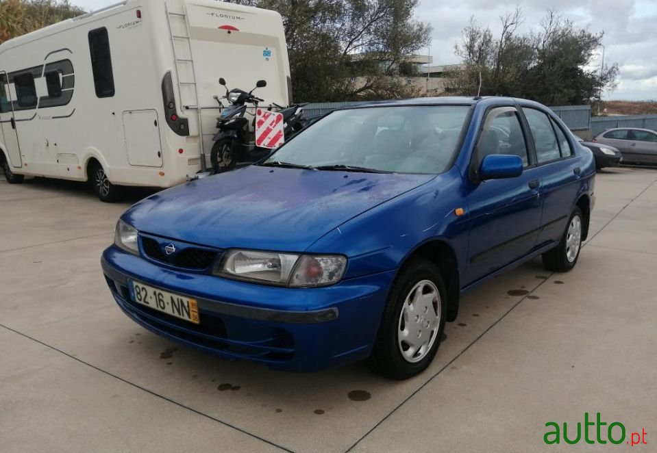 1999' Nissan Almera photo #2