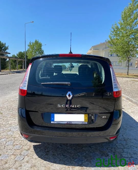 2013' Renault Grand Scenic photo #4