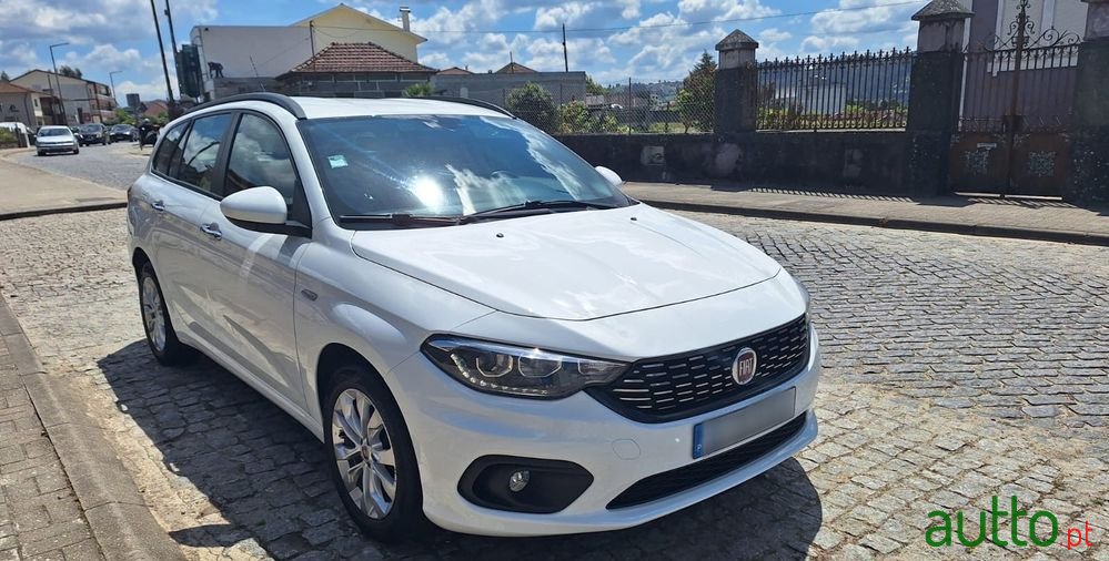 2018' Fiat Tipo Station Wagon photo #5