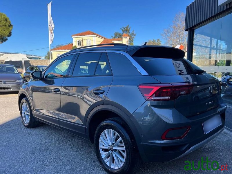 2023' Volkswagen T-Roc 1.0 Tsi Life photo #2