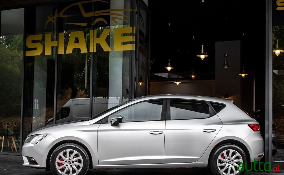 2014' SEAT Leon 1.6 Tdi Style Ecomotive photo #2