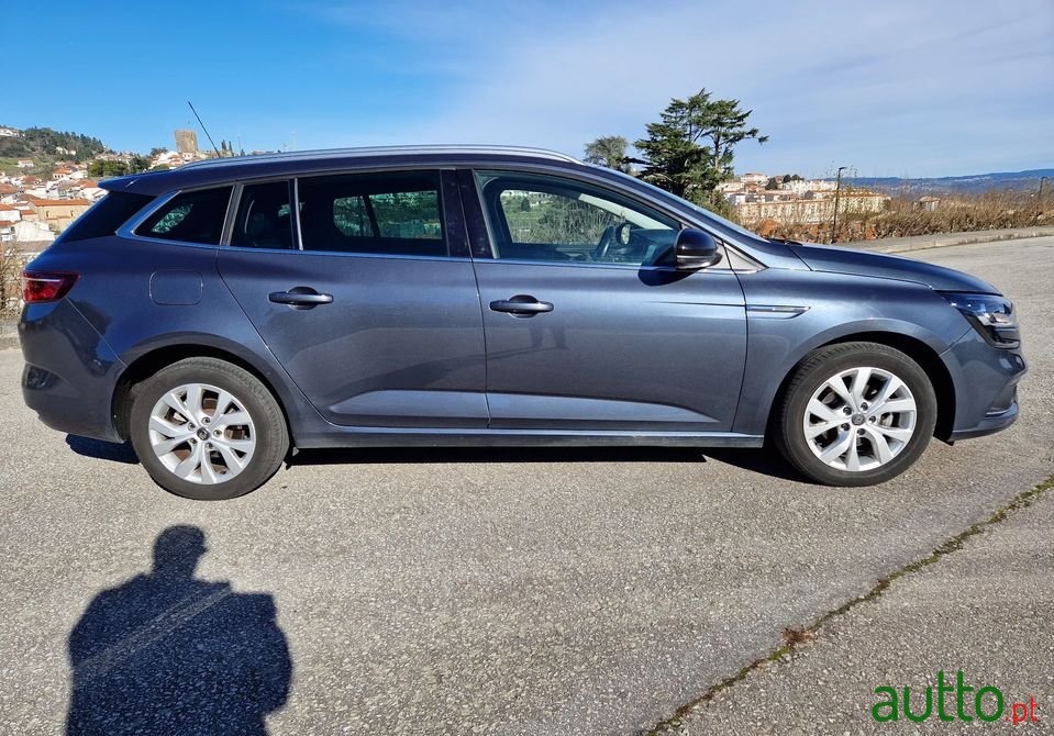 2019' Renault Megane Sport Tourer photo #4