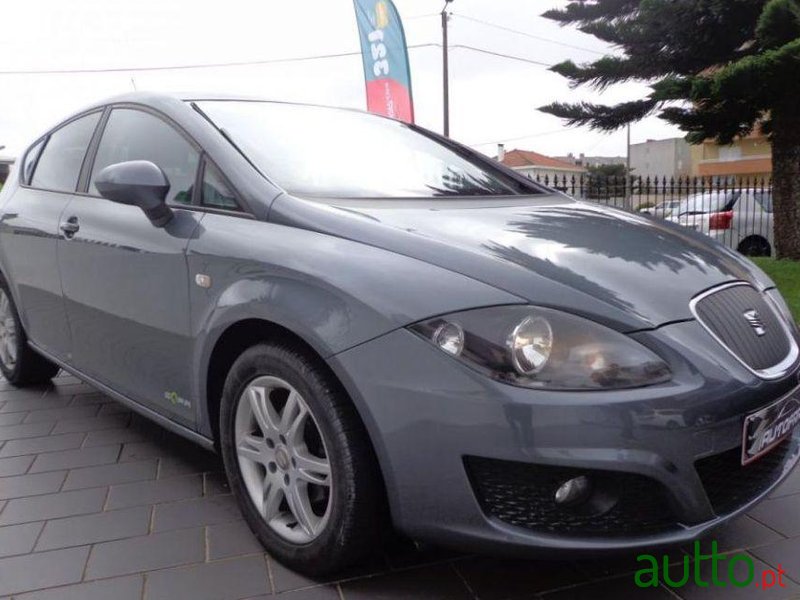 2011' SEAT Leon 1.6 Tdi Copa photo #1