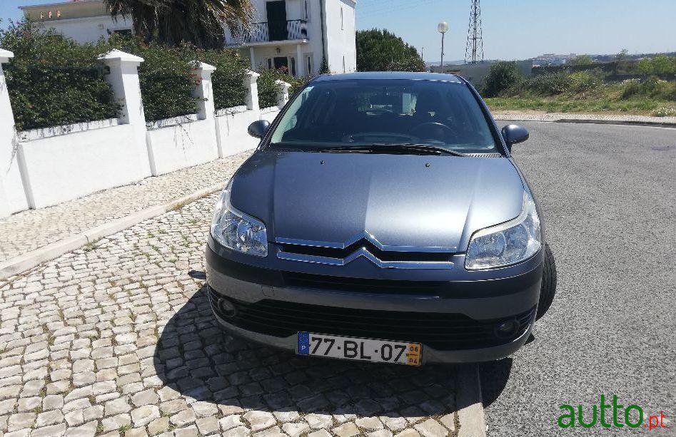 2006' Citroen C4 1.4 16V Mts Extras photo #4