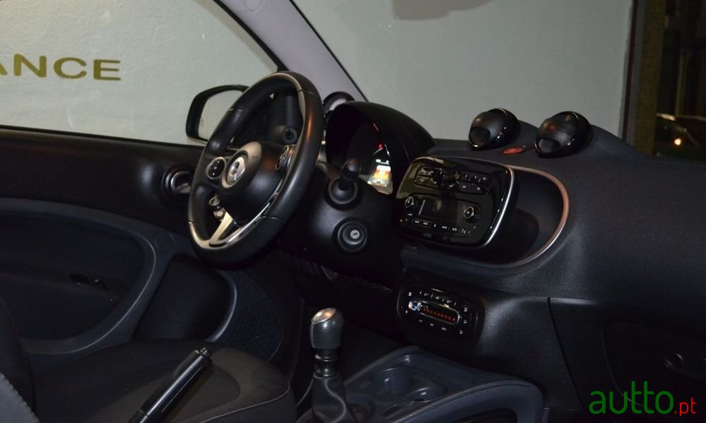 2015' Smart Fortwo 0.9 Passion 90 photo #4