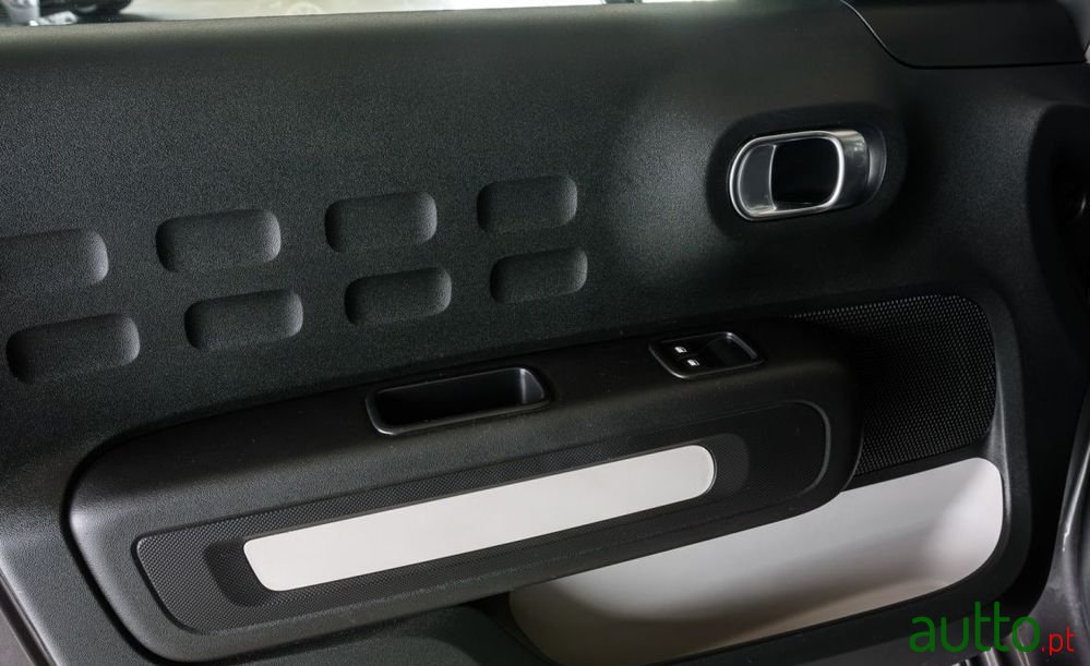 2023' Citroen C3 1.2 Puretech C-Series photo #6