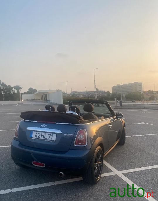 2009' MINI Cabrio photo #1