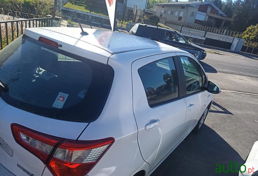 2019' Toyota Yaris photo #5