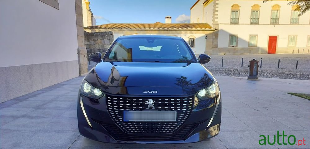 2020' Peugeot 208 1.2 Puretech Active photo #2