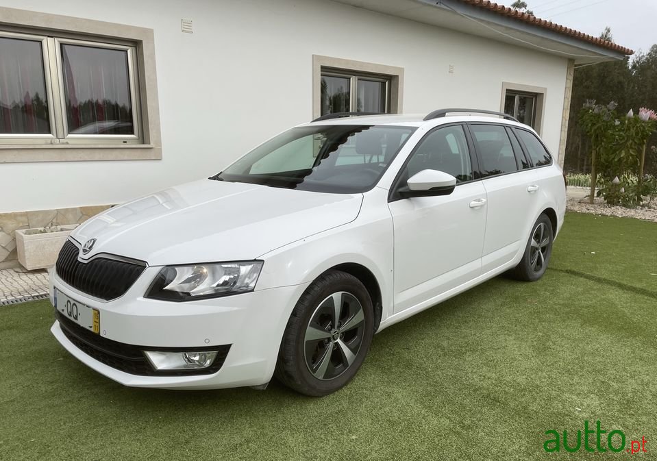 2015' Skoda Octavia Break photo #1