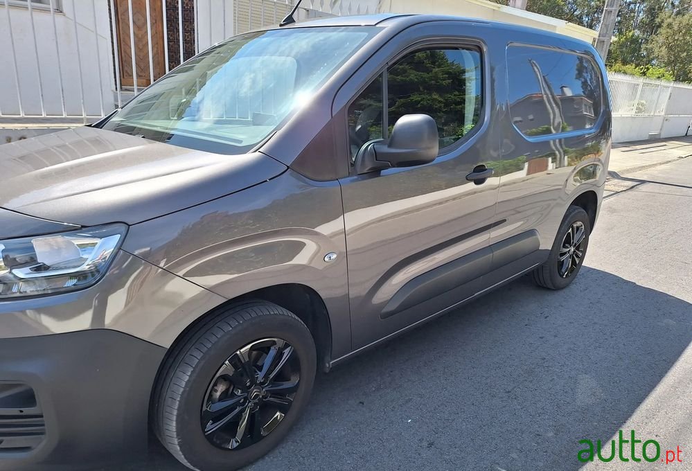 2022' Citroen Berlingo 1.5 Bluehdi M Live photo #3